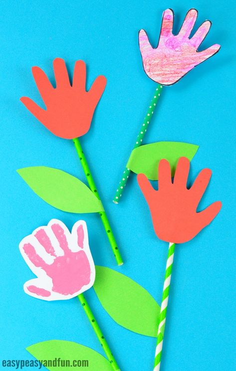 Handprint Flower Craft, Handprint Flower, Projects For Toddlers, Mother's Day Crafts For Kids, Spring Flower Crafts, Flower Crafts Kids, Halloween Crafts Preschool, Book Drawing Ideas, Ladybug Crafts