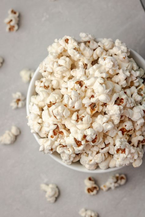 Instant Pot Popcorn (Homemade Popcorn) Popcorn In A Pot, Instant Pot Popcorn, Popcorn Homemade, Perfect Popcorn, Sweet Popcorn, Lunch Restaurant, Cranberry Cream Cheese, Homemade Popcorn, Flavored Popcorn