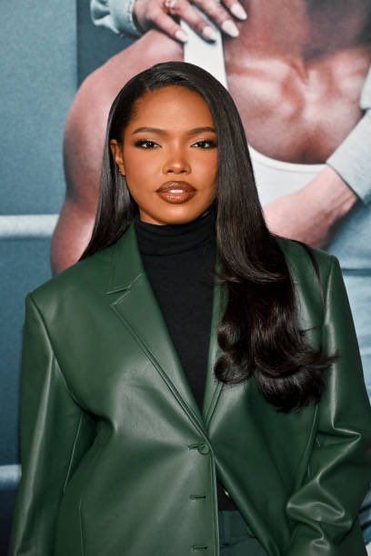 90s Sew In, Model Digitals Outfit, Ryan Destiny Aesthetic, Ryan Destiny Style, Wig Inspiration, Ryan Destiny, Classy Hairstyles, Brown Skin Makeup, Protective Hairstyles Braids