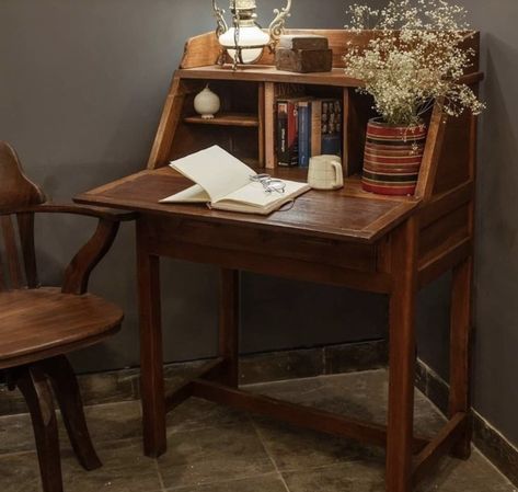 Antique Furniture With Modern Decor, Desk Next To Bookshelf, Dinning Room Table As Desk, Study Desk Vintage, Diy Vintage Desk, Secretary Desk In Living Room, Living Room Desk Ideas, Wooden Desk Aesthetic, Vintage Study Table