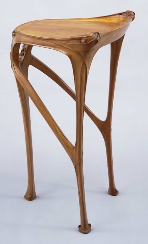 Hector Guimard. Side Table. c. 1904-07 Hector Guimard, Architecture Art Nouveau, Design Art Nouveau, Koloman Moser, Art Nouveau Furniture, Organic Furniture, Pear Wood, Art Nouveau Architecture, Design Editorial