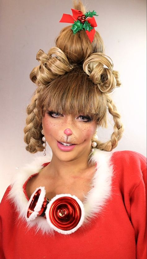 My version #xmas #cindylouwho #thegrinch #makeupideas Easy Whoville Makeup, Adult Cindy Lou Who Costume, Cindy Lou Makeup, Whoville Outfits, Cindy Lou Who Makeup, Whoville Makeup, Cindy Loo Hoo, Whoville Costumes, Cindy Lou Who Costume