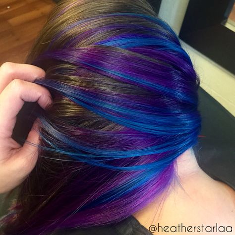 Violet underneath with blue highlights. Purple hair. Violet hair. Blue hair. Blue Hair Highlights, Underlights Hair, Rambut Brunette, Peekaboo Hair, Violet Hair, Top Hairstyles, Hair Collection, Rainbow Hair, Grunge Hair