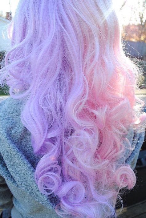 half lavender half pink pastel hair color Pink And Purple Hair, Unicorn Hair Color, Cotton Candy Hair, Candy Hair, Pastel Pink Hair, Hair Color Pastel, Hair Color Purple, Rainbow Fashion, Unicorn Hair