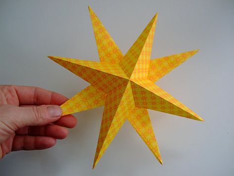 3d Paper Star, Fun Holiday Crafts, Origami Stars, Star Diy, Paper Stars, 3d Christmas, 3d Paper, Christmas Star, Christmas Crafts For Kids