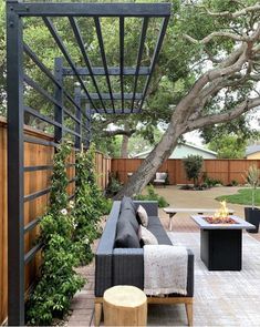 Cantilevered Pergola DIY - Kismet House Privacy Fence With Pergola Top, Trellis Pergola Ideas, Trellis Patio Cover, Oklahoma Backyard Landscaping, Modern Yard Design, Gorgeous Backyards, Pergola Build, Fence Trellis, Backyard Fencing