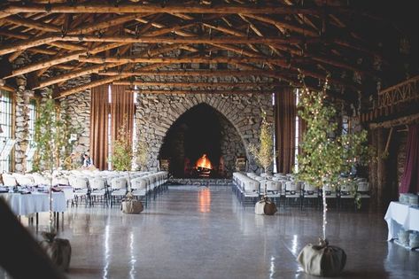 The 7 Best Lodge Wedding Venues in Montana - WeddingWire Union pacific dining lodge Yellowstone Wedding, Ski Lodge Wedding, Big Sky Wedding, West Yellowstone Montana, Montana Wedding Venues, Montana Winter, Ski Wedding, Winter Wedding Venues, Mountain Wedding Venues