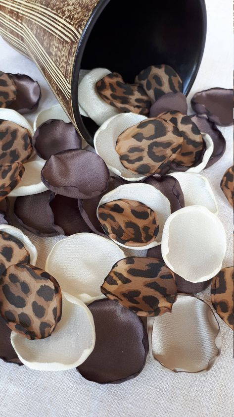 Leopard Theme Wedding, Leopard Wedding Theme, Cheetah Print Decorations Party, Leopard Bridal Shower Ideas, Animal Print Party Theme, Safari Wedding Decor, Cheetah Wedding, Cheetah Print Wedding, Petals Aisle