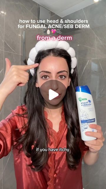 Dr Aamna Adel on Instagram: "how to use head & shoulders as a face wash 🧼 🫧 

It can be useful for both fungal acne and seborrheic dermatitis aka flaky red patches around your nose, eyebrows and scalp!

It’s not my first choice as it can be a bit irritating but lots of you wanted a tutorial, so here you go! 

Have you tried it? And how did you find it? Let me know 👇🏽 

#dermatologist #skincare #acne #fungalacne #acnetips #dermatitis #dandruff #headandshoulders #skinhacks" Head And Shoulders Face Wash, Nizoral For Fungal Acne, Dandruff Shampoo For Acne, Head And Shoulders For Acne, Fungle Acne, Fungal Acne Skin Care Routine, Flaky Skin On Face, Eyebrow Dandruff, Best Shampoo For Dandruff