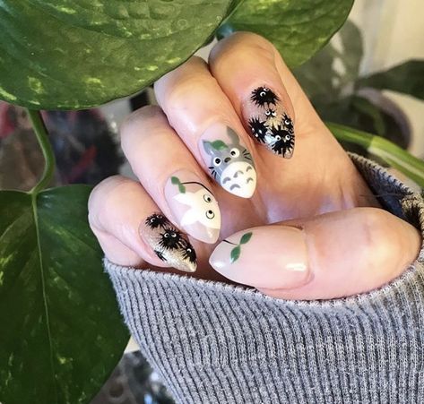 Ghibli Studio Nails, Totoro Nails Studio Ghibli, Totoro Nail Art, Studio Ghibli Nail Art, Totoro Nails, Studio Ghibli Nails, Ghibli Nails, Movie Nails, Neighbour Totoro