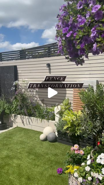 𝑱𝒂𝒏𝒊𝒄𝒆 Bristow on Instagram: "We transformed our fence with a lick of paint. We took so long deciding whether to paint our fence or not and now I can't believe we left it that silver grey weathered look for so long 🙈. Love this paint colour. It's @ronseal.uk Warm stone garden paint. 😀 Link on my stories and in my Amazon store. We already had the black paint for the slats. I think we may paint the Pergola the same colour this year. Happy Friday Insta friends. Janice 💙. Previously gifted: Living wall planter @wonderwalldirect Ball of fire @landmann.uk Waterfeature @in_from_the_garden #garden #gardentransformation #gardeninspiration #gardenideas #fence #fencedesign #backyard #backyardinspo" Ronseal Fence Paint Colours, Ronseal Fence Paint, Grey Fence Paint, Green Wall Interior Design, Green Wall Interior, Interior Green Wall, Outdoor Wall Paint, Garden Fence Paint, Fence Paint Colours