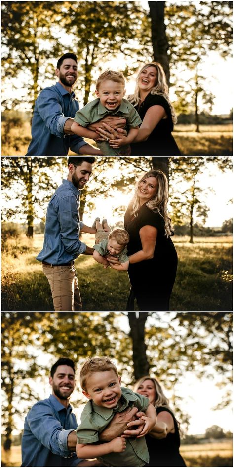 Family Of Three Photoshoot, Photoshoot Field, Fall Photoshoot Family, Family Session Poses, First Family Photos, Summer Family Pictures, Cute Family Photos, Field Photoshoot, Family Photos With Baby