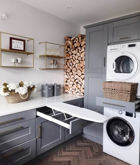 Laundry Room Storage Ideas, Small Utility Room, Utility Room Designs, Room Storage Ideas, Tiny Laundry Rooms, Dream Laundry Room, Laundry Room Layouts, Laundry Room Renovation, Laundry Design