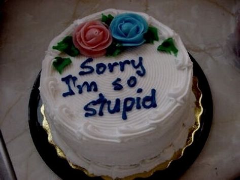 Apology Cake, Sorry Cake, Tumblr Black And White, Clown Cake, Ugly Cakes, Funny Birthday Cakes, Reaction Memes, Dream Cake, Just Cakes