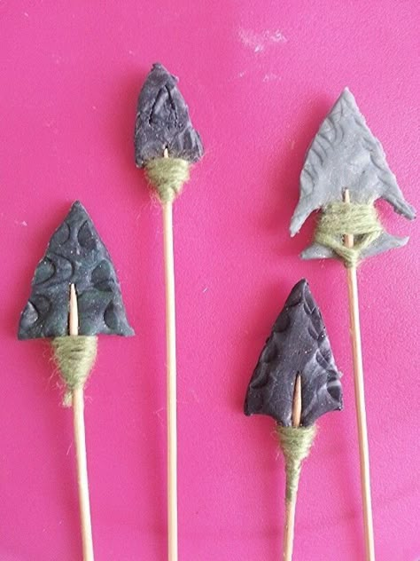 Stone Age Activities For Kids, Stone Age Activities, Archaeology For Kids, Indian Project, Native American Projects, Stone Age Art, Prehistoric Art, Stem Projects, History Projects