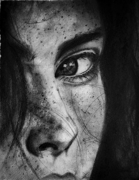 Charcoal Pencil Art Easy, Charcoal Sketches Easy, Charcoal Art Easy, Movie Character Sketch, Abstract Charcoal Art, Charcoal Drawing Ideas, Facial Expressions Drawing, Diy Canvas Art Easy, Beauty Drawings