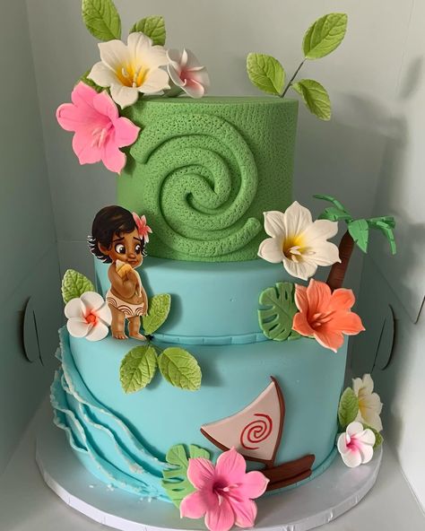 Moana Party Desserts, Moana Cake And Cupcakes, Moana First Birthday Cake, Moana Gender Reveal, Moana Bday Cake, 2nd Birthday Moana Theme, Moana Themed Birthday Cake, Moana 2 Birthday Party Ideas, Moana Sweet 16