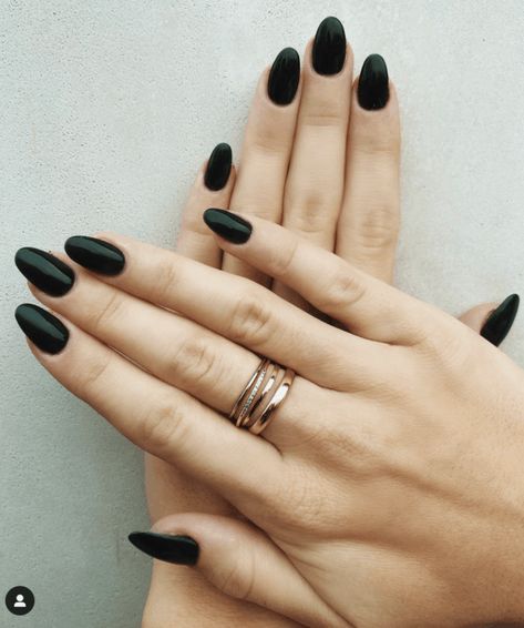 10 Popular Fall Nail Colors for 2019 - An Unblurred Lady Dark Fall Wedding Nails, Popular Fall Nail Colors, Homestuck Aspects, Deep Red Nail Polish, Goth Clown, Olive Nails, Rose Gold Nail Polish, Claw Game, Deep Red Nails