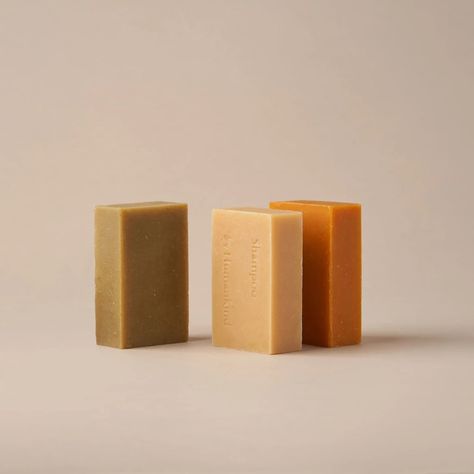 By Humankind Shampoo Bars Deodorant Containers, Soap Photography, Natural Shampoo Bar, Shampoo Brands, Cedar Oil, Azelaic Acid, Essential Oil Scents, Natural Shampoo, Lemon Lavender