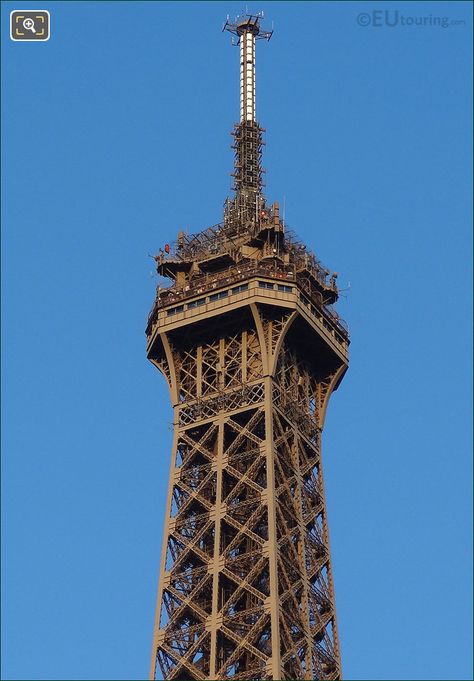 Top Of Eiffel Tower, Top Of The Eiffel Tower, Viewing Platform, Eiffel Tower In Paris, Tower In Paris, Amazing Science Facts, High Definition Pictures, Paris Eiffel Tower, 3d Laser