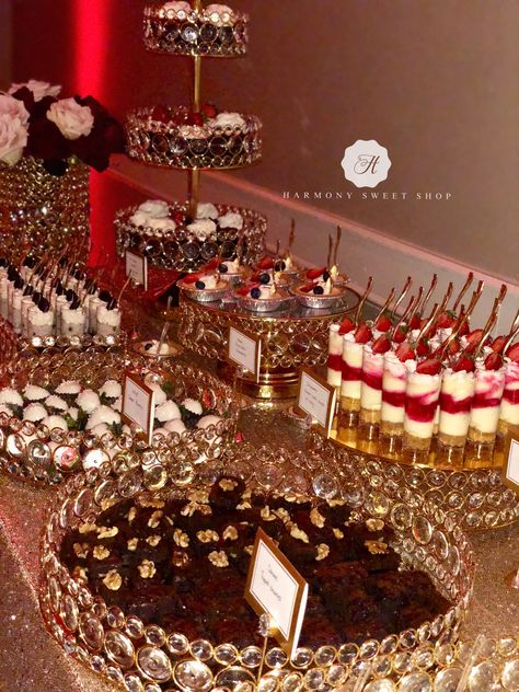 Red Gold Black Sweet 16, Red Black And Gold Masquerade Party Decorations, Red Quince Venue Theme, Wine Red And Gold Quinceanera Theme, Red And Gold Wedding Theme Decor, Red And Gold 15 Decorations, Red Black Gold Quinceanera, Quince Burgundy Theme, Sweet 16 Red And Gold Theme