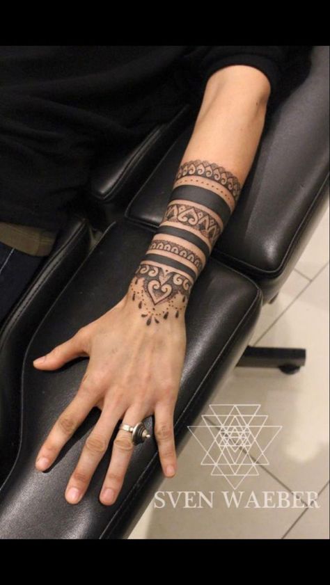 Muster Tattoos, Wrist Tattoos For Women, Tattoo Bracelet, Band Tattoo, Trendy Tattoos, Mandala Tattoo, Sleeve Tattoo, Forearm Tattoos, Rose Tattoos