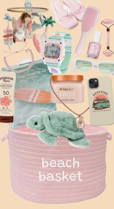 I'm obsessed it so cute 🤩 Beach Gift Basket, Summer Gift Baskets, Girly Christmas Gifts, Soft Jewelry, Birthday Presents For Friends, Girly Christmas, Preppy Gifts, Beach Basket, Birthday Basket