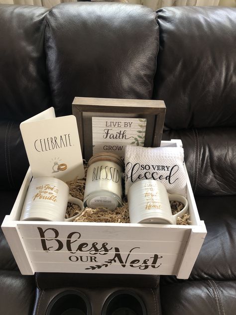 Pastor Appreciation Basket, Pastor Gift Basket Ideas, Bible Gift Basket Ideas, Christian Basket, Christian Gift Basket Ideas, Christian Raffle Basket, Bible Study Gift Basket, Gift Basket For Pastor And Wife, Pastor And First Lady Gifts