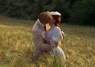 A room with a view Stolen Kiss, Julian Sands, Edith Holden, Period Films, Movie Kisses, Weekend Is Coming, A Room With A View, Romantic Films, Room With A View