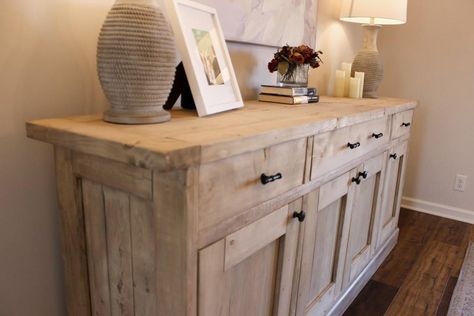 White Oak Sideboard Buffet, White Wash Tv Stand, How To Build A Sideboard, Light Wood Sideboard, White Oak Sideboard, Sideboard Diy, White Sideboard Buffet, Age Wood, Diy Sideboard