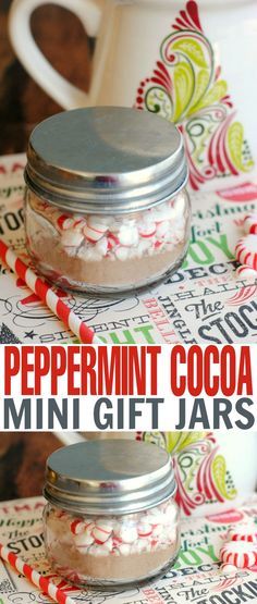 Peppermint Cocoa Mini Gift Jars. Cute, frugal gift idea! Mason jar filled with homemade hot cocoa powder topped with peppermint for a great giftable treat! Gift Mixes, Hot Cocoa Powder, Gift Jars, Christmas Yummies, Peppermint Cocoa, Hot Cocoa Gift, Peppermint Hot Cocoa, Jar Food, Homemade Hot Cocoa