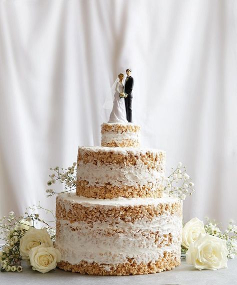 20 Unique Wedding Desserts That Are Anything But Traditional Wedding Cake Guide, Rice Crispy Cake, Rice Krispie Cakes, Wedding Cake Prices, Wedding Cake Alternatives, Wedding Cake Photos, Wedding Cake Recipe, Cake Pricing, Chocolate Wedding Cake