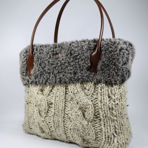 Knitting Shoulder Bag Luxury Wool Bag With Faux Fur Handmade - Etsy Turkey Wool Knitting, Wool Bags, Knitting Bag, Handmade Tote, Tote Bags Handmade, Bag Luxury, Crochet Bags, Work Bags, Crochet Handbags