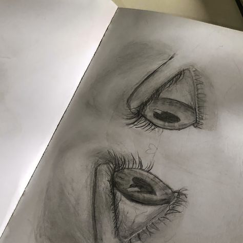 Crush Sketches Drawing, Eye Contact Sketch, Eye Contact Drawing, Crazy Eyes Drawing, The Art Of Eye Contact, Drawing Nose, Eyes Contact, Pencil Sketches Easy, Shadow Images