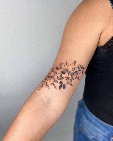 Top 55 Best Upper Arm Tattoo Ideas for Women - [2021 Inspiration Guide] Inner Upper Arm Tattoos, Red Feminine, Inner Arm Tattoos, Inner Arm Tattoo, Number Tattoo, Upper Arm Tattoos, Back Of Shoulder Tattoo, Forearm Tattoo Women, Tattoos For Black Skin