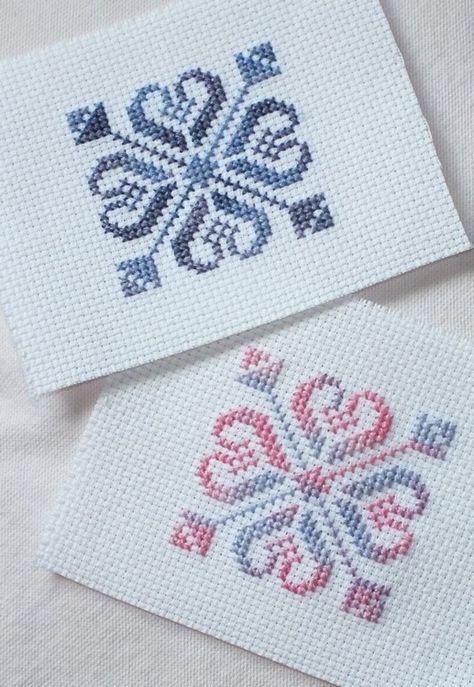 Biscornu Cross Stitch, Cross Stitch Border Pattern, Cross Stitch Geometric, Pola Kristik, Pola Sulam, Cross Stitch Patterns Flowers, Cross Stitch Heart, Cross Stitch Bookmarks, Mini Cross Stitch