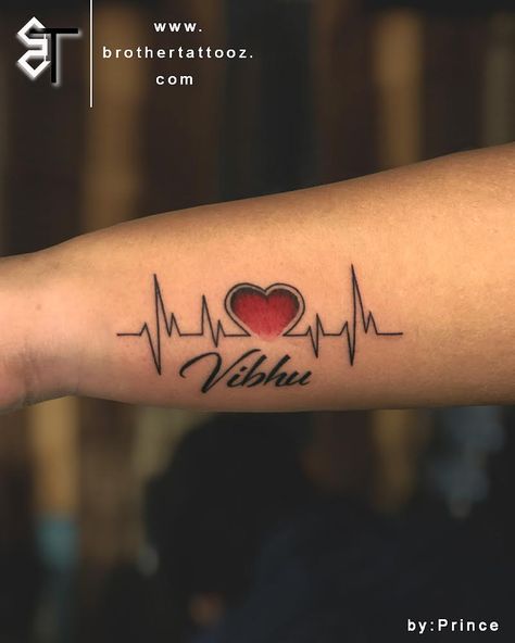 Last Heartbeat Tattoo Dads, Heartbeat Name Tattoo Ideas, Heartbeat With Name Tattoo, Tattoo Of Heartbeat, Name With Heartbeat Tattoo, Heartbeat Tattoos For Women, Heart With Heartbeat Tattoo, Unique Name Tattoos Design For Women, Husband Name Tattoos For Women Hand