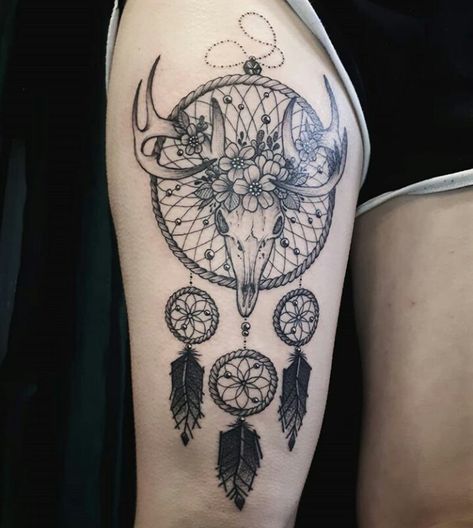 Western Dreamcatcher Tattoo, Owl Dreamcatcher Tattoo, Dreamcatcher Tattoo Back, Dreamcatcher Tattoo Thigh, Skull Dream Catcher, Dream Catcher Tattoos, Dream Catcher Tattoo Design, Bestie Tattoo, Scary Tattoos