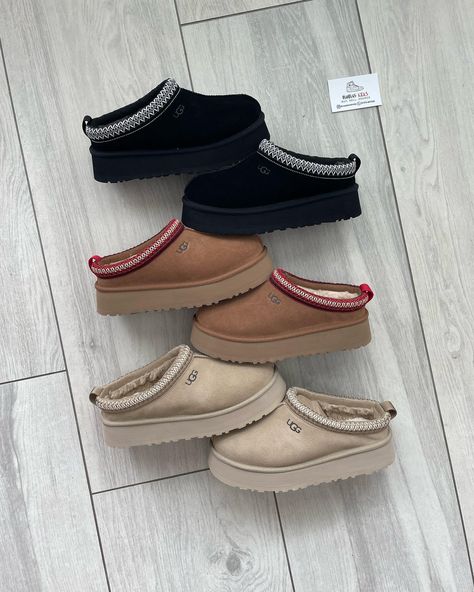 The Ugg Tazz Slippers Available in 3 different Colors in Women’s Sizing🛍️ Uggs Tazz, Tazz Ugg, Ugg Tazz Slippers, Uggs Slippers, Tazz Slippers, Ugg Slipper, Cute Uggs, Trendy Slippers, Ugg Tazz