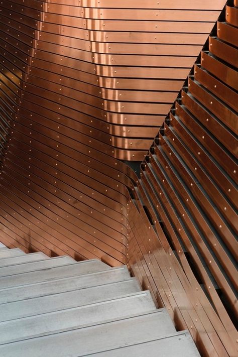 Optimist Design wraps Berlin's Red Bull Studios with copper striations Copper In Architecture, Museum Statues, Copper Interior, Luxor Egypt, Retail Design Blog, Future City, British Library, Power Station, Pompeii