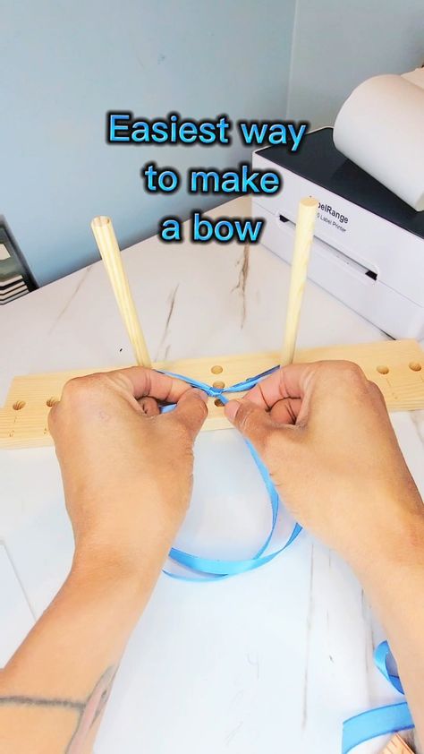 Easy way to make bows. Crafter Approved! Bow Maker Tool How To Make, Bow Maker Tool, Bow Maker, Make Bows, Label Printer, Craft Tools, How To Make Bows, Diy Tools, Love It