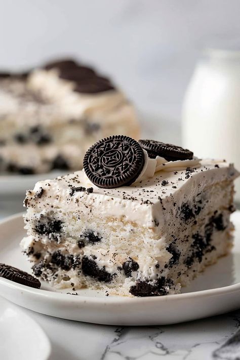 Oreo Sheet Cake Recipe, Oreo Traybake, Cookies And Cream Cream Cheese Frosting, Easy Cookie And Cream Cake, Oreo Cake Cream Cheese Frosting, Cookies And Cream Pudding, Oreo Cake With Cream Cheese Frosting, Gluten Free Oreo Cake, Cookies And Cream Cake From Box Cake Mixes