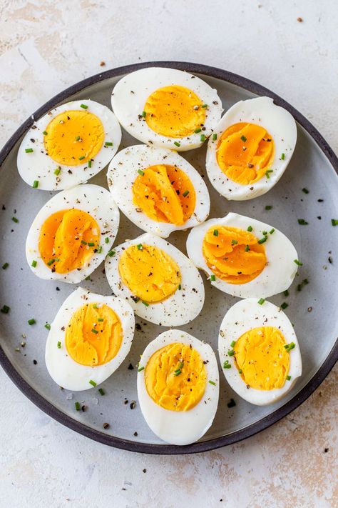 Air Fryer Hard Boiled Eggs ��– WellPlated.com Air Fryer Hard Boiled Eggs, Boil Egg, Boiled Egg Salad, Indian Fast Food, Boiled Egg Recipes, Potato Salad Healthy, Wheat Free Diet, Peeling Hard Boiled Eggs, Making Hard Boiled Eggs