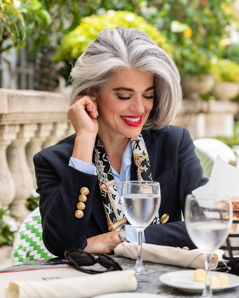 At lunch @thewhisperingangel Rosé or @sanpellegrino_us what’s your pick? 🍷💦 Lipstick Nikol Beauty “Confidence” @nikolcosmetics Blazer… | Instagram Nikol Johnson, Nicole Johnson, Christmas Party Hairstyles, Ladies Who Lunch, Gray Hair Growing Out, Office Outfit, Party Hairstyles, Grow Out, Shadow Palette