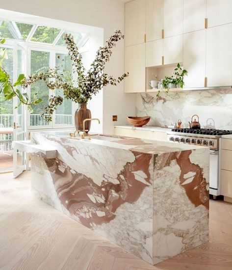 Bathroom Main, Minimalism Living, Marble Bathrooms, Marble Kitchen Island, Marble Island, Unique Marble, Brooklyn Brownstone, Kitchen Design Trends, Home Luxury