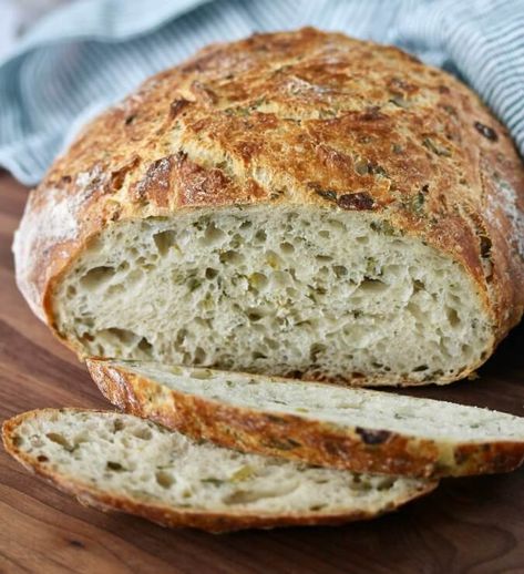 Herb Bread Italian Herb Bread, Herb Bread Recipe, Pistachio Bread, Thanksgiving Bread, Spinach Bread, Favorite Soups, Bread Maker Recipes, Herb Bread, Artisan Bread Recipes