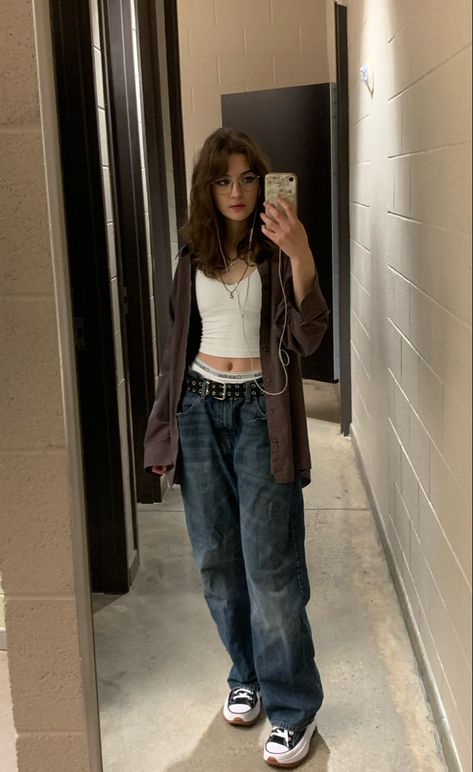 Women Layering Outfits, No Skin Outfits, Grunge Fall Outfits 90s, Kate Stratford Outfits, Real Grunge Outfits, Basic Y2k Outfits, Y2k Latina Outfits, Soft Grunge Outfits Summer, 90s Soft Grunge Outfits