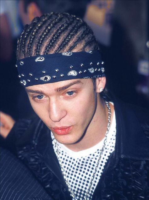 Justin Timberlake I Cornrow Bro. Look better than white women trying to be like black women and appropriate our culture #whitemendoitbetter #whitemendoitbetterthanwhitewomen #whitemendoitbetterthanblackmen 2000s Aesthetic Men, Early 2000s Hairstyles, Flow 2000, Cornrows Men, 2000 Hair, Best Braid Styles, 2000s Hairstyles, 2000s Men, Braided Beard