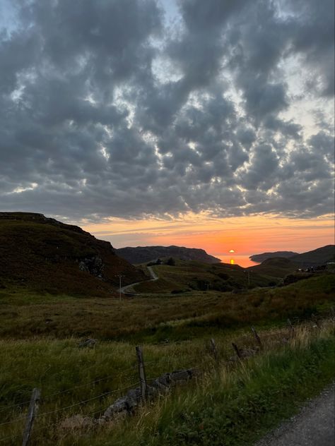 #scotland #sunset #scottish #northcoast500 #highlands #countryside #nature #mountains #grassland Nature, Scotland Highlands Aesthetic, Scottish Highlands Aesthetic, Scottish Lifestyle, Scotland Countryside, Scotland Sunset, Emily Core, Katie Morag, London Morning