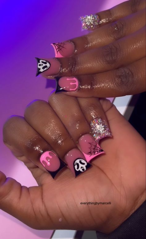 Halloween Duck Nails, Short Duck Nails, Spooky Nail, Fye Nails, Nail Pics, Acrylic Toe Nails, Acrylic Toes, Cute Halloween Nails, Hard Nails